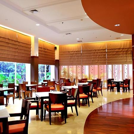 The Mirah Hotel Bogor Exteriör bild