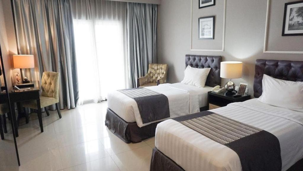 The Mirah Hotel Bogor Exteriör bild
