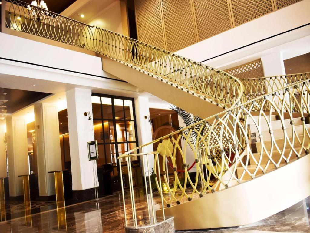 The Mirah Hotel Bogor Exteriör bild